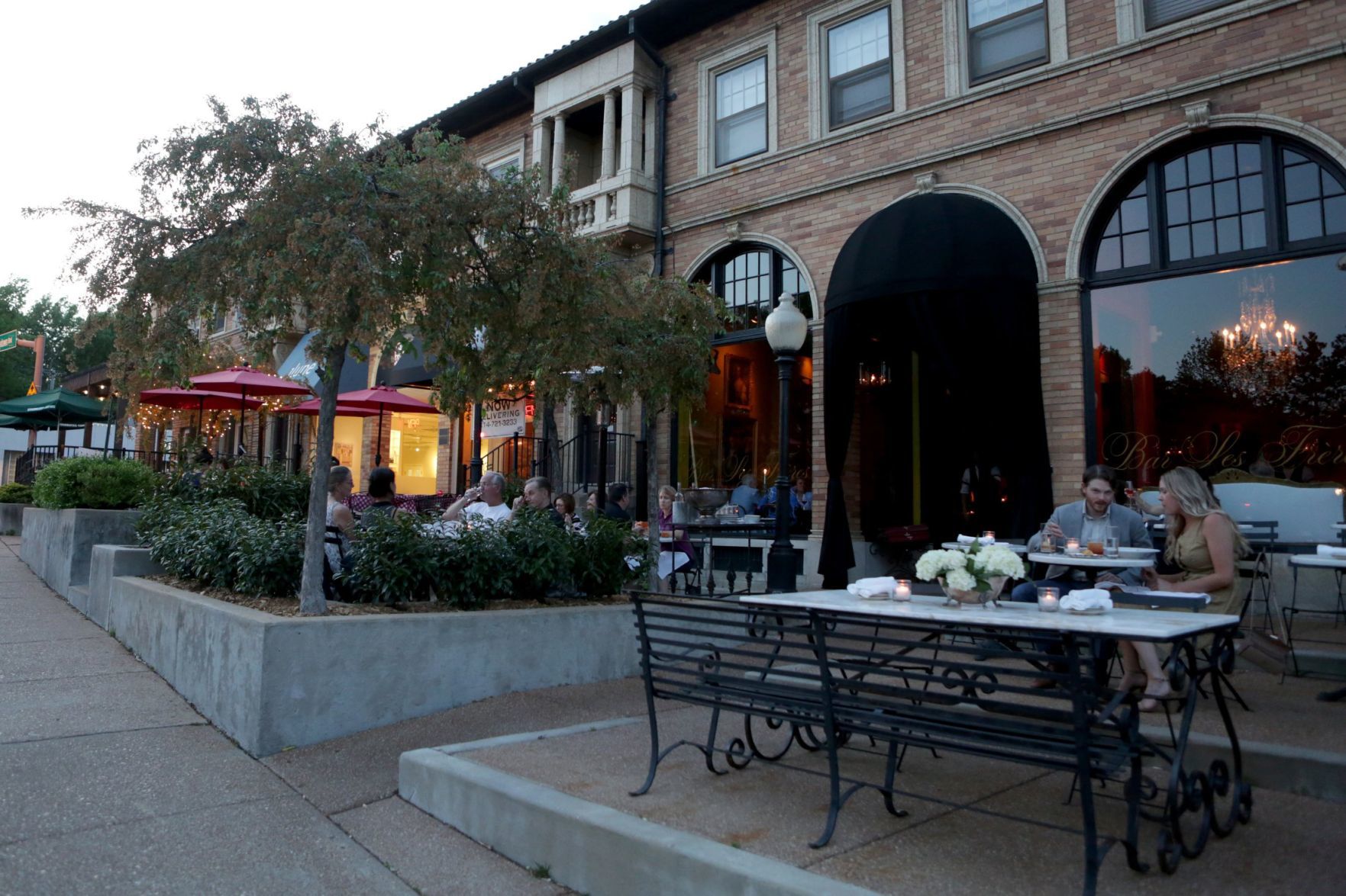 Patio dining for summer fun guide: Bar Les Freres